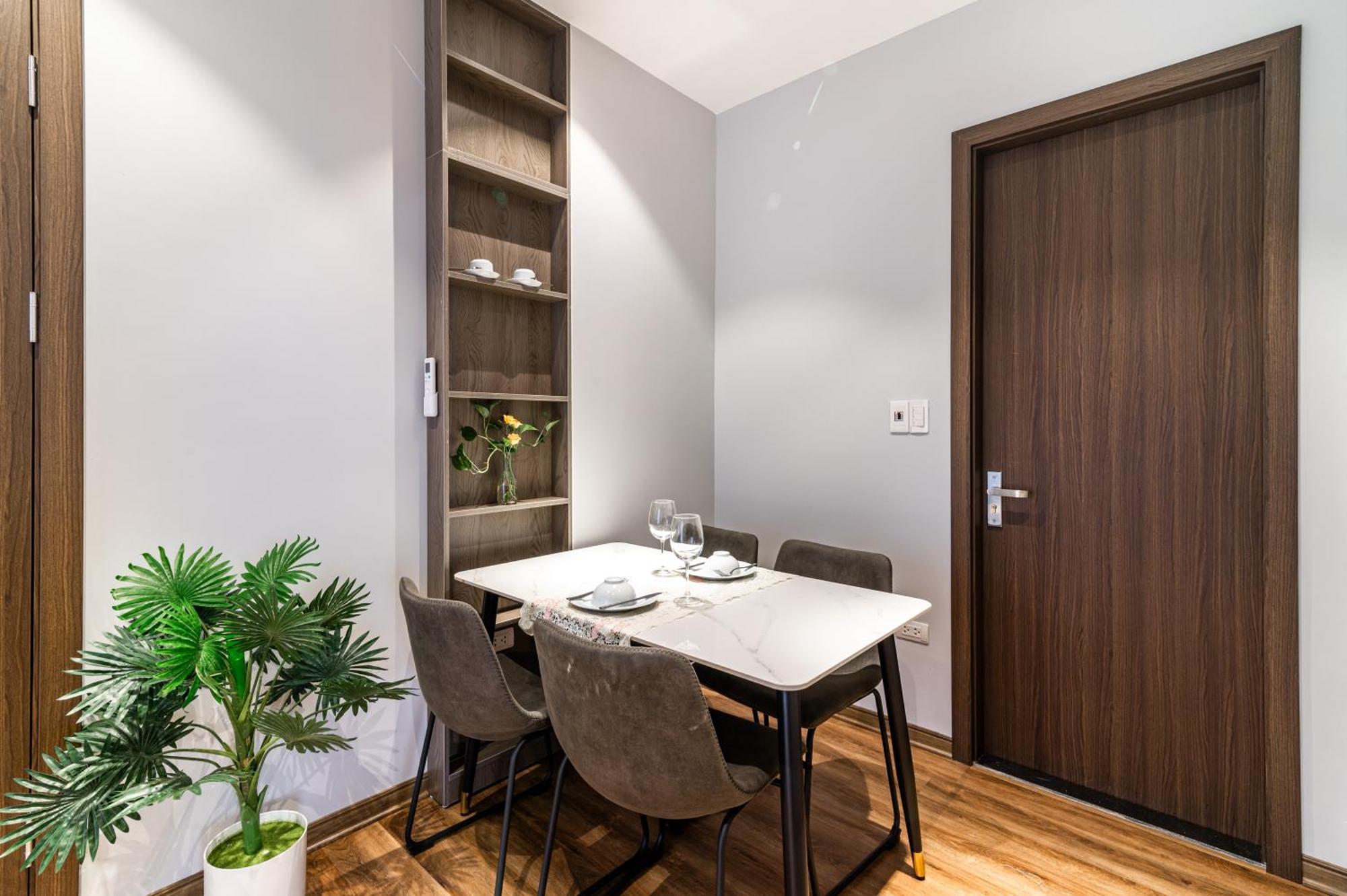 Luxe Paradise Suites Hotel To Ngoc Van Hanoï Extérieur photo